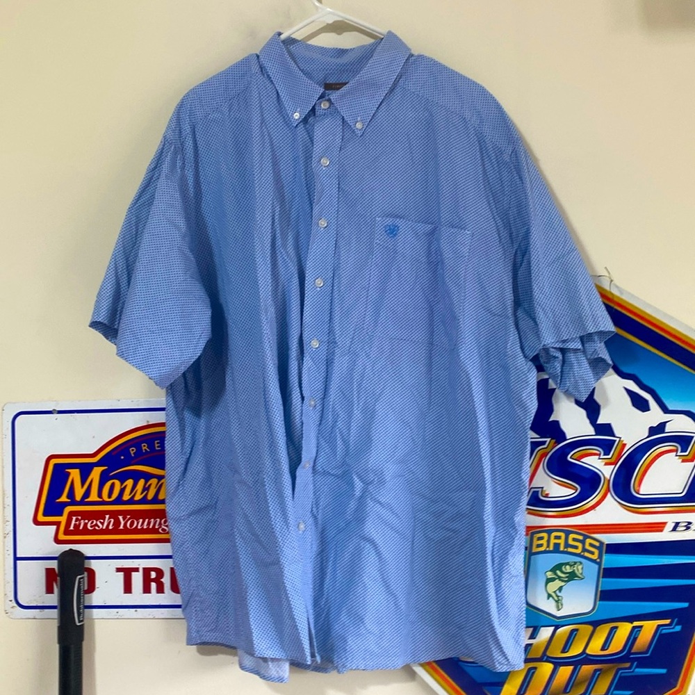 Ariat shirt sleeve dress shirt
